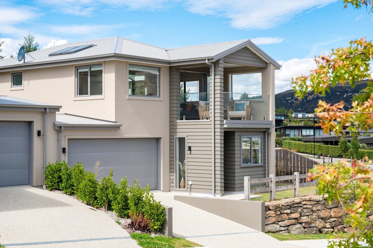16A Fenton Terrace, Cockle Bay, Auckland - Carousel 1