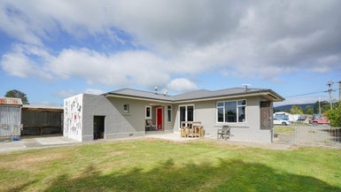 56 Queen Street, Otautau, Otautau - Carousel 1