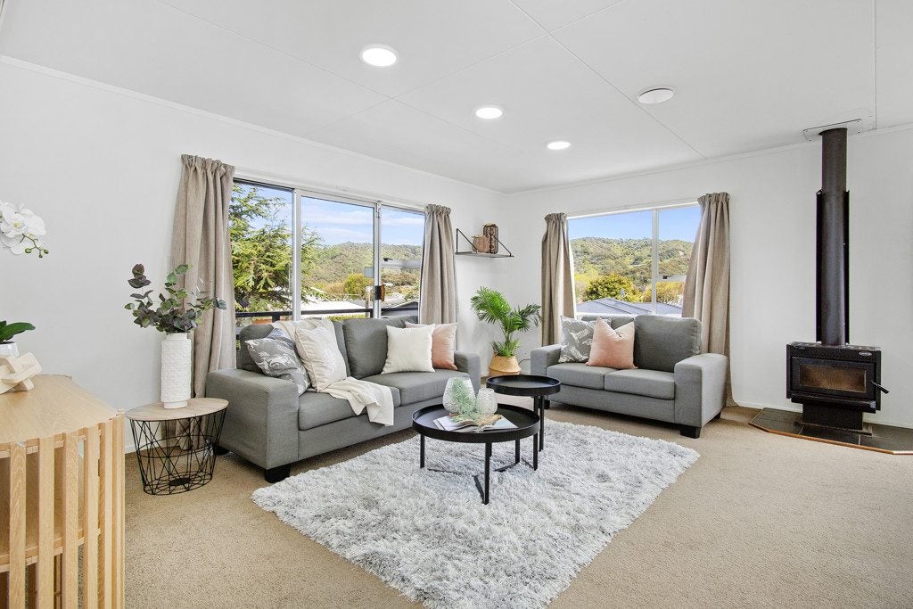 20 Mataura Grove, Wainuiomata, Lower Hutt - Carousel 1