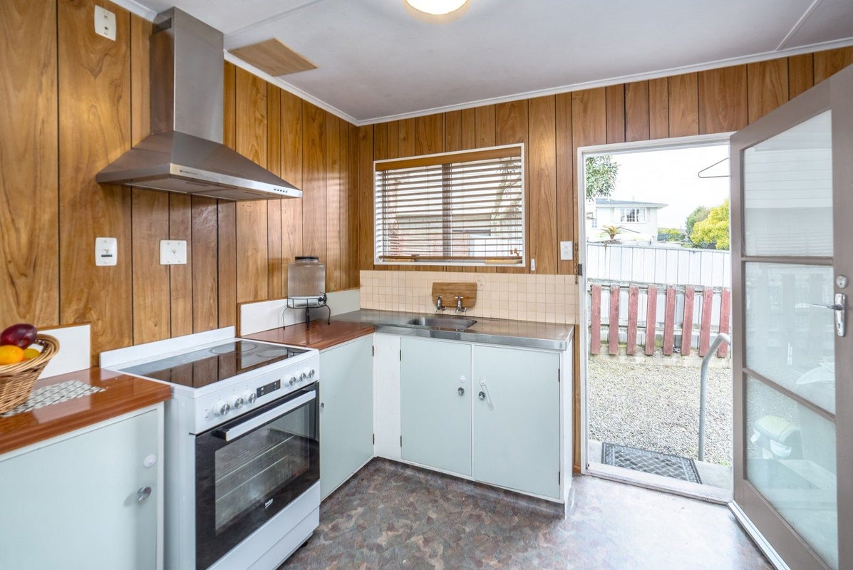 1B Kitchener Street, Lansdowne, Masterton - Carousel 2