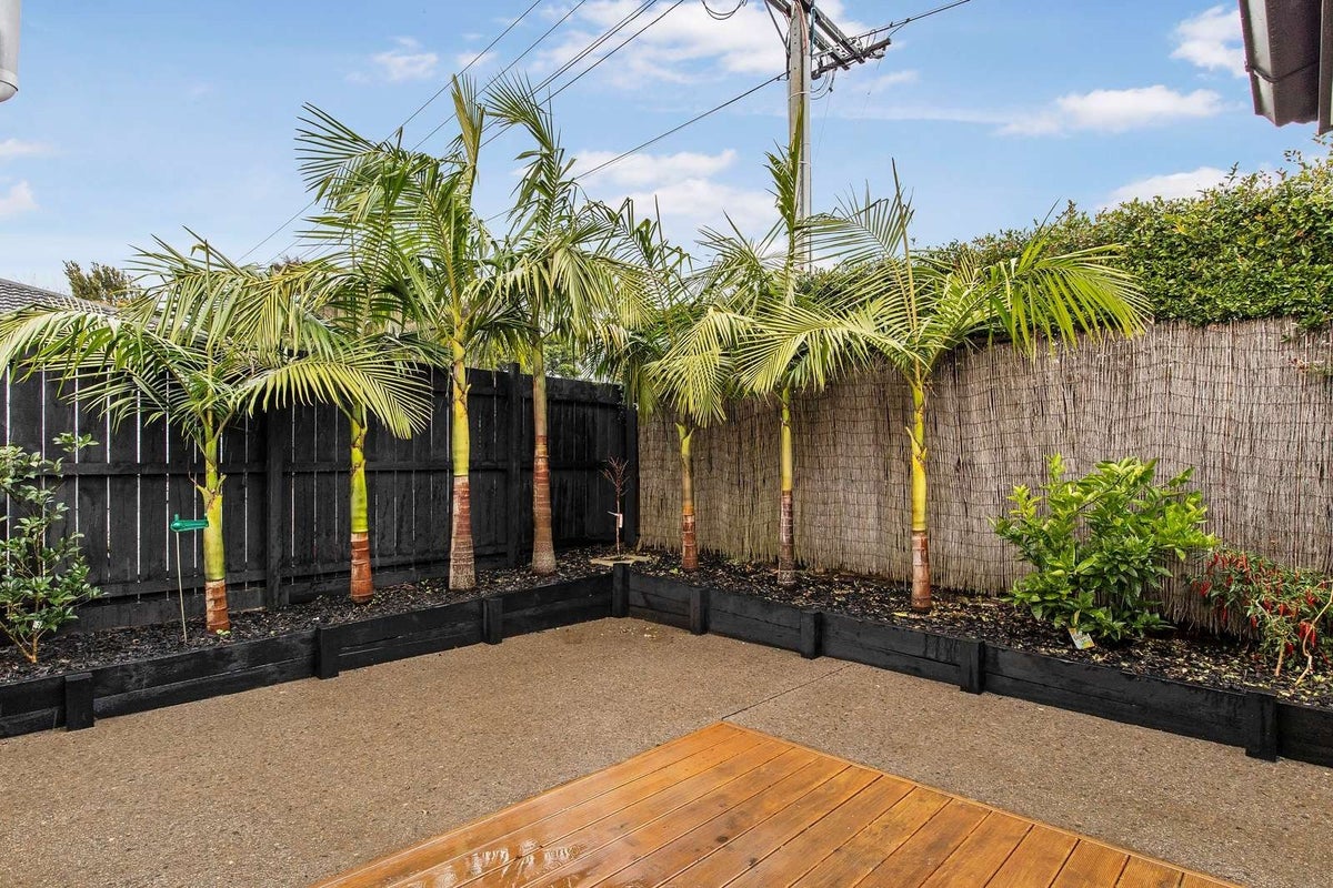 16B Anderson Avenue, Point England, Auckland - Carousel 10