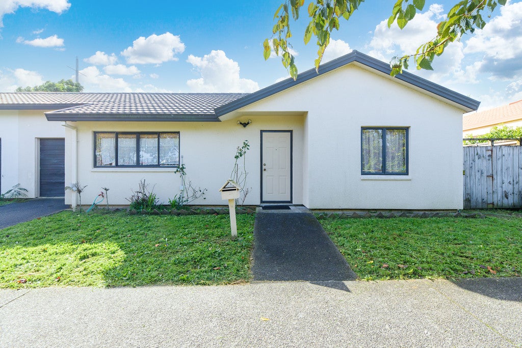 4/17 Neta Grove, Henderson, Auckland - Carousel 1