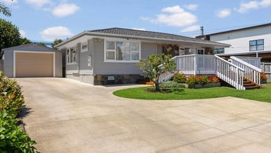 21 Wakelin Road, Beachlands, Auckland - Carousel 1