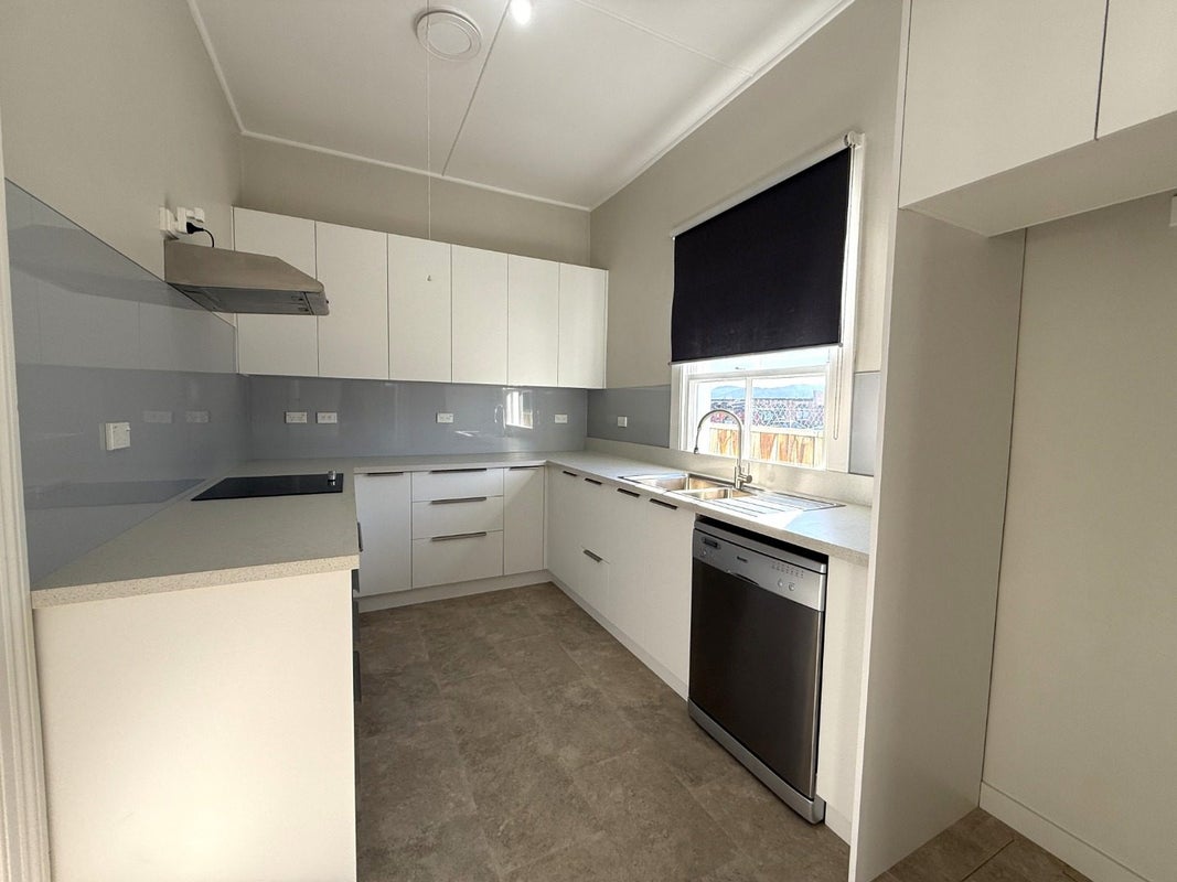 4 Bomford Street, Mayfield, Blenheim - Carousel 2