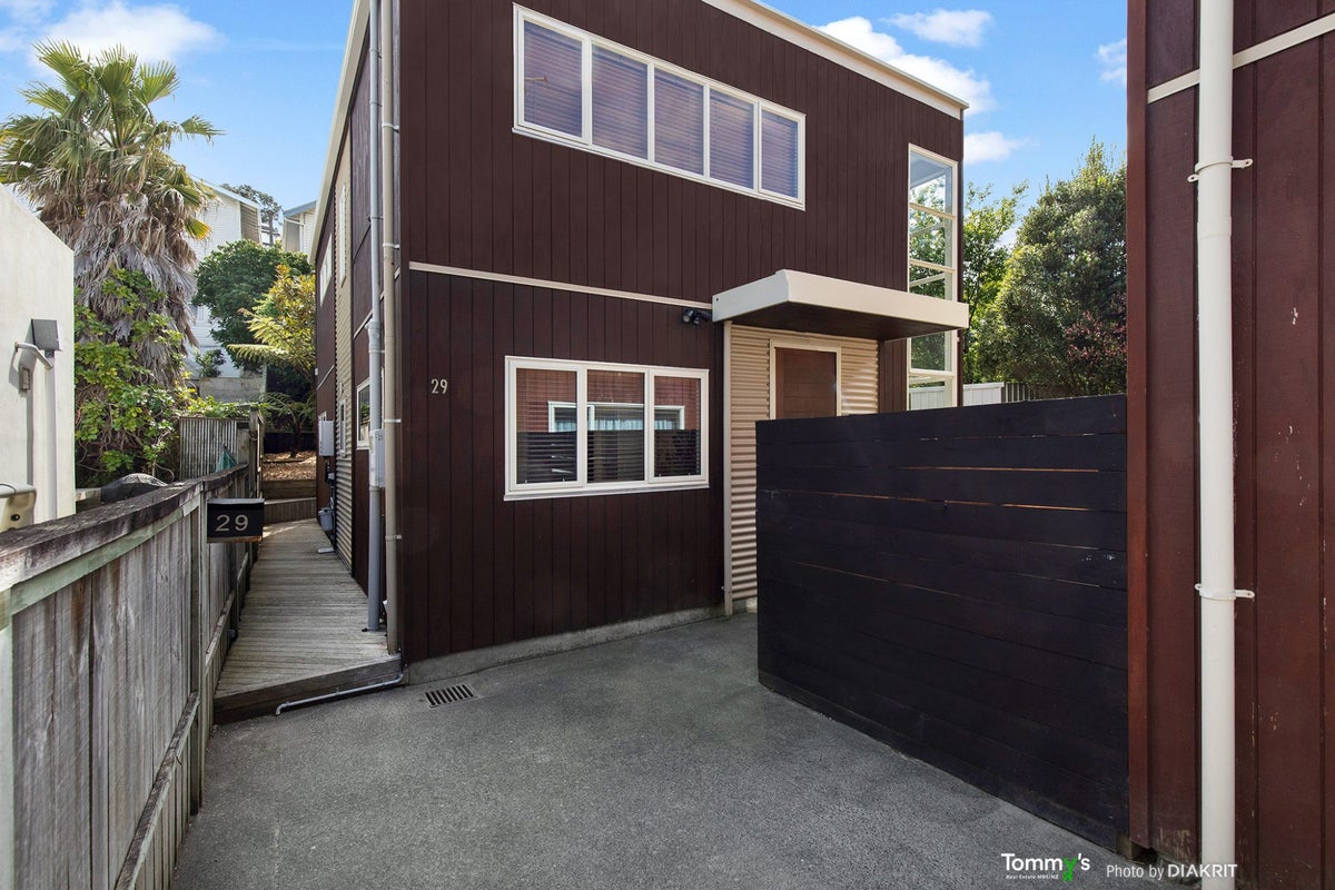 29 Arcus Way, Hataitai, Wellington - Carousel 2
