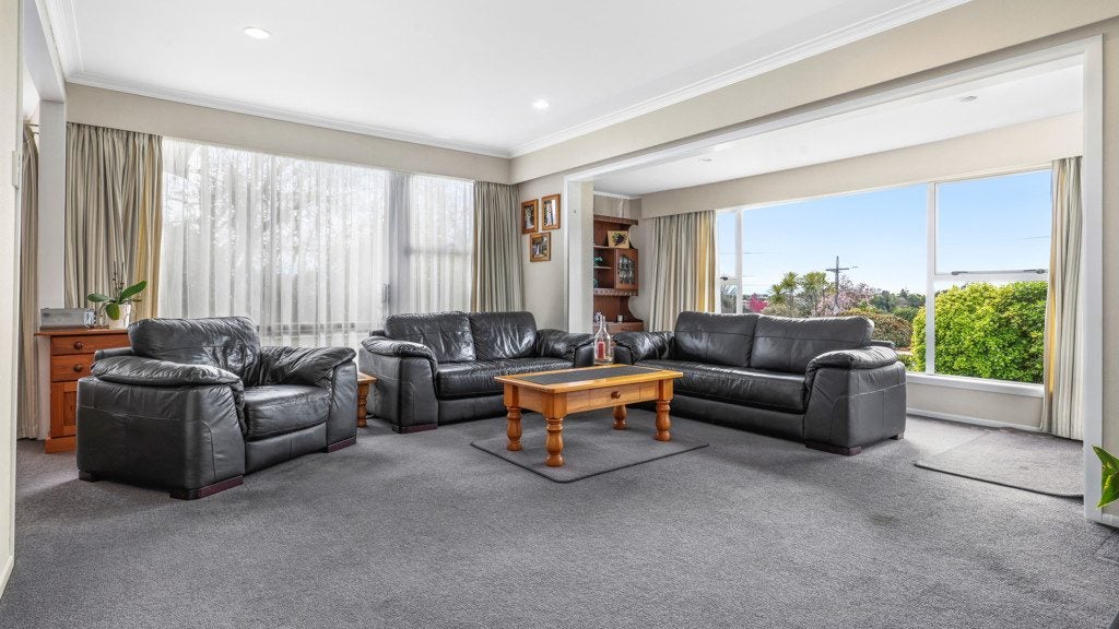 12 Thomson Avenue, Dinsdale, Hamilton - Carousel 1