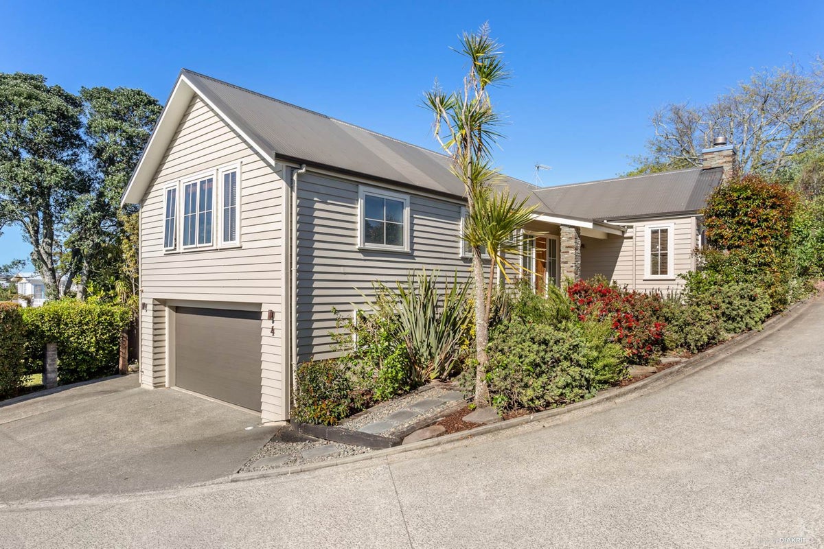 4 Orne Street, Torbay, Auckland - Carousel 1