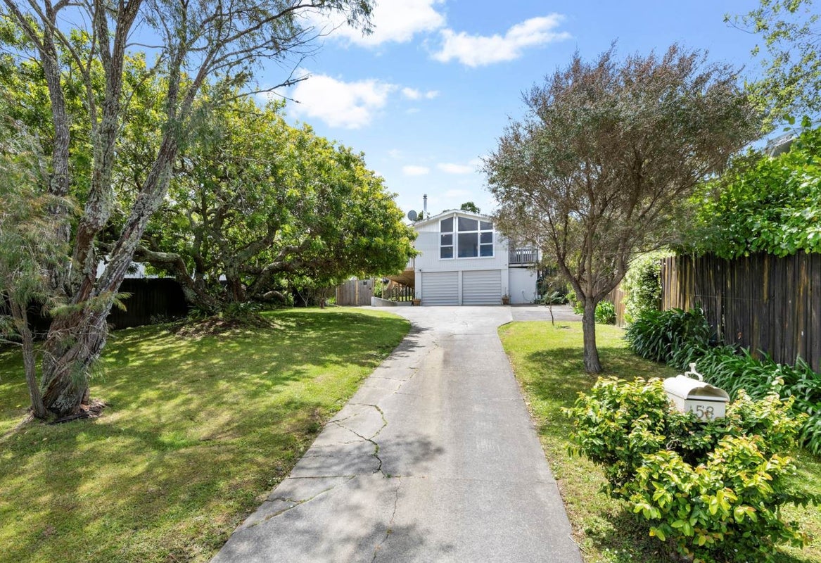58 Brian Crescent, Stanmore Bay, Whangaparaoa - Carousel 2