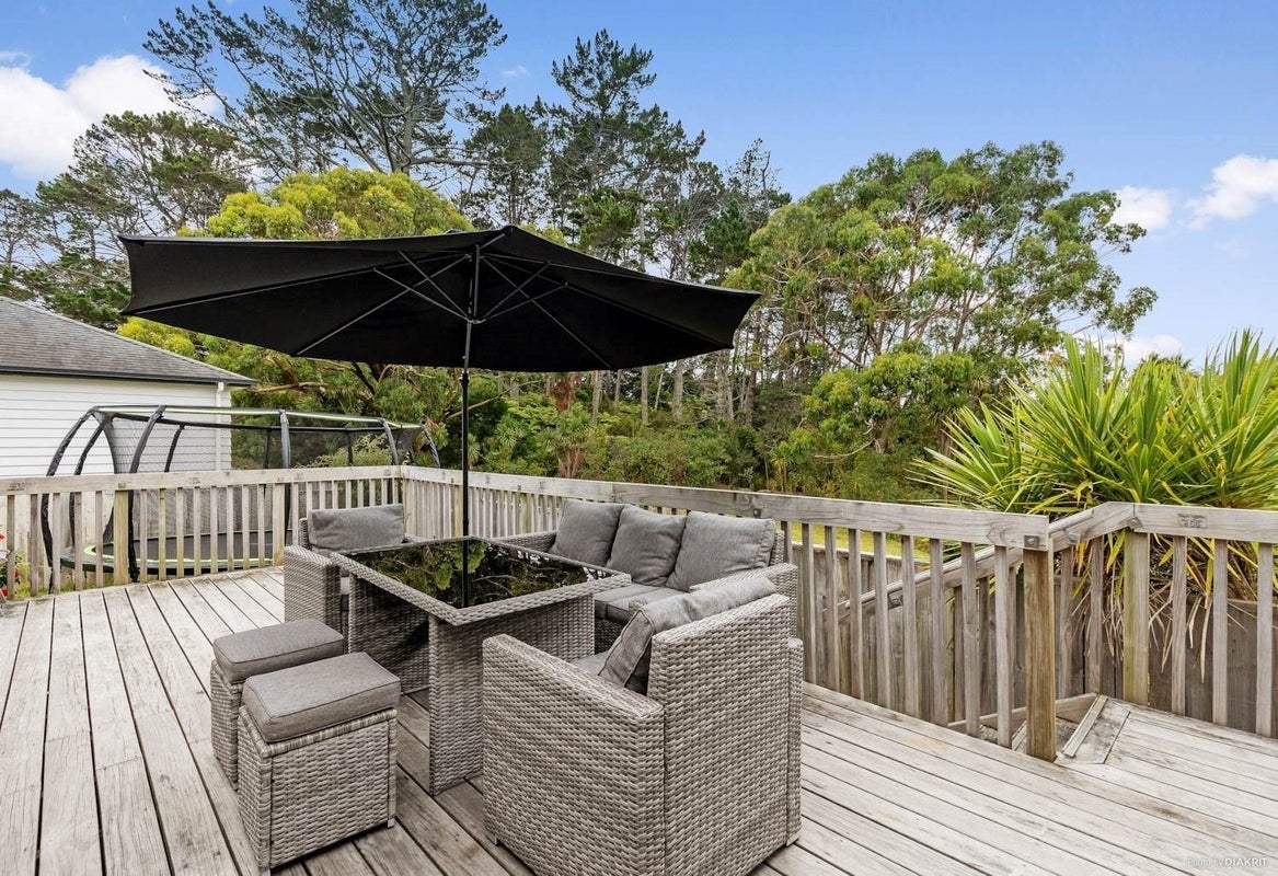25B Thornlow Street, Glendene, Auckland - Carousel 1