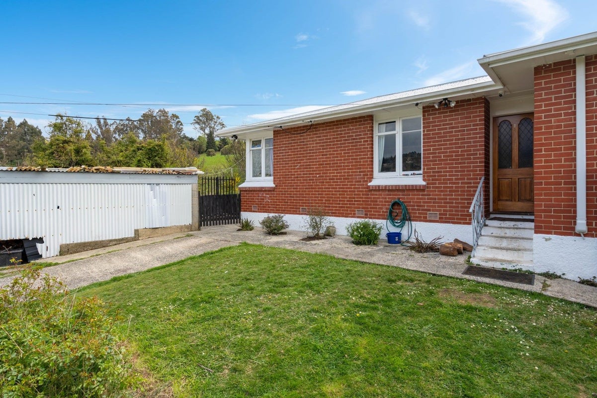 70 Kelvin Road, North East Valley, Dunedin - Carousel 2