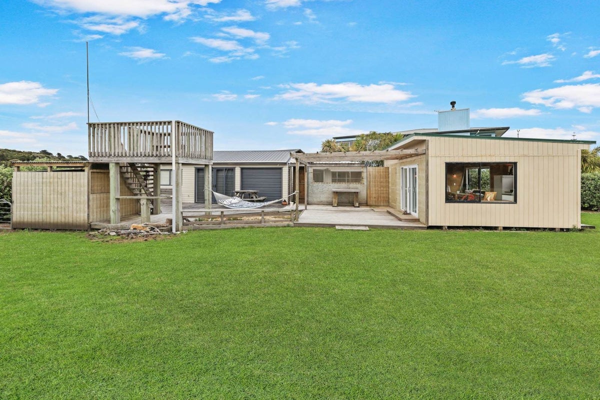 299 Big Bay Road, Manukau Heads, Franklin, Auckland - Carousel 2
