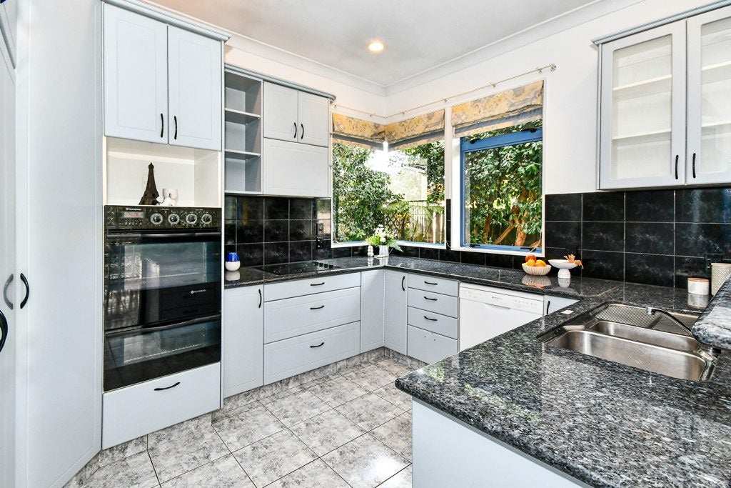 33 Youngs Road, Papakura, Papakura - Carousel 1