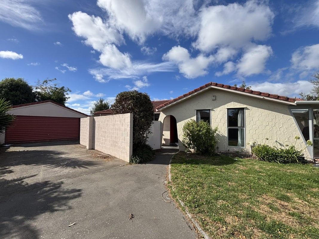 4 Edron Place, Redwood, Christchurch - Carousel 1