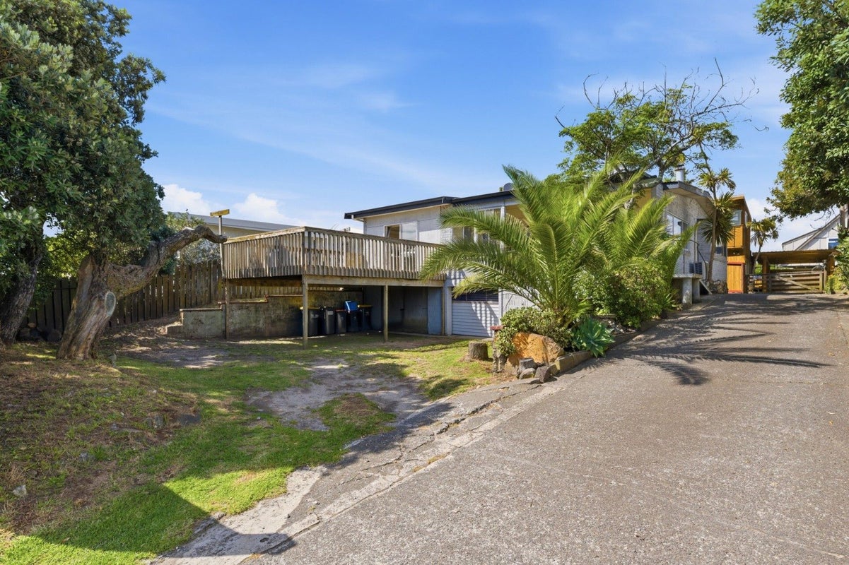 714A Papamoa Beach Road, Papamoa Beach, Papamoa - Carousel 2