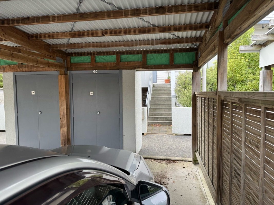 30/5 Carolina Place, Albany, Auckland - Carousel 13