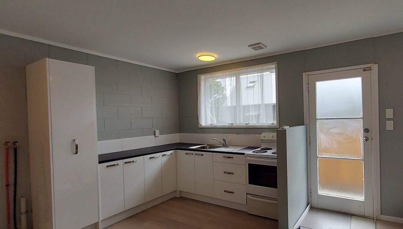 3/28 Saxon Street, Waterview, Auckland - Carousel 1