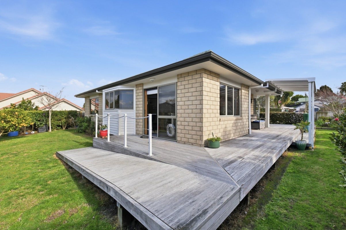 16 Ranfurly Terrace, Pyes Pa, Tauranga - Carousel 16
