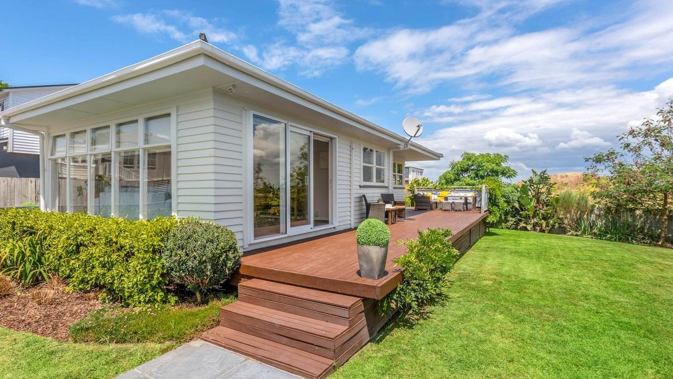 58 Karaka Road, Beachlands, Auckland - Carousel 1