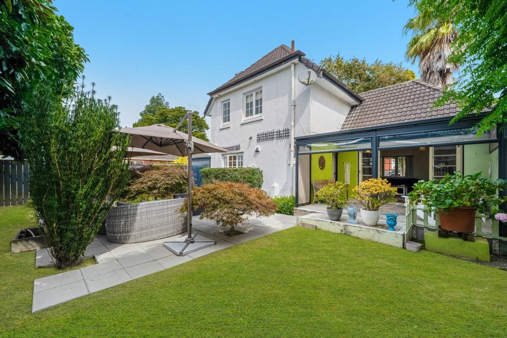 18 Weston Avenue, Papatoetoe, Auckland - Carousel 2
