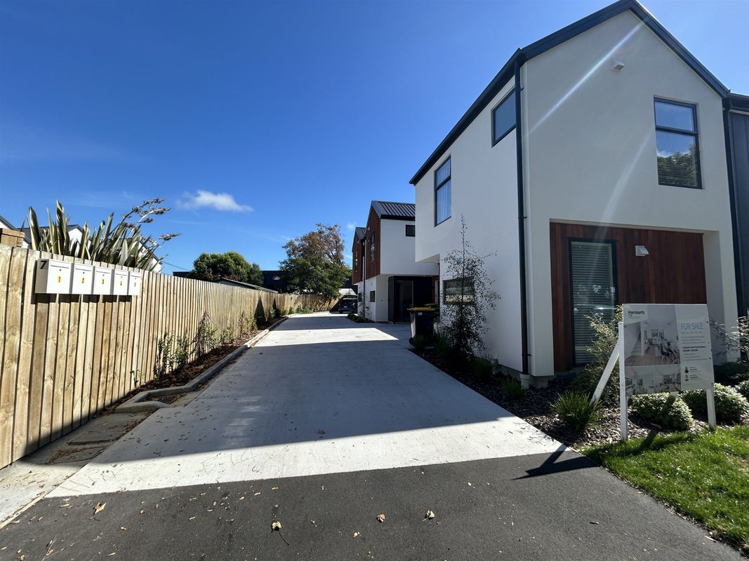 4/7 Bunyan Street, Waltham, Christchurch - Carousel 9