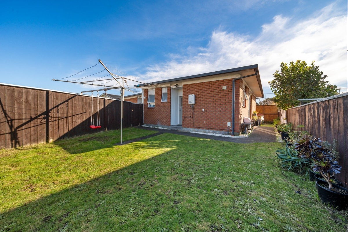 28B Clemow Road, Fitzroy, New Plymouth - Carousel 2