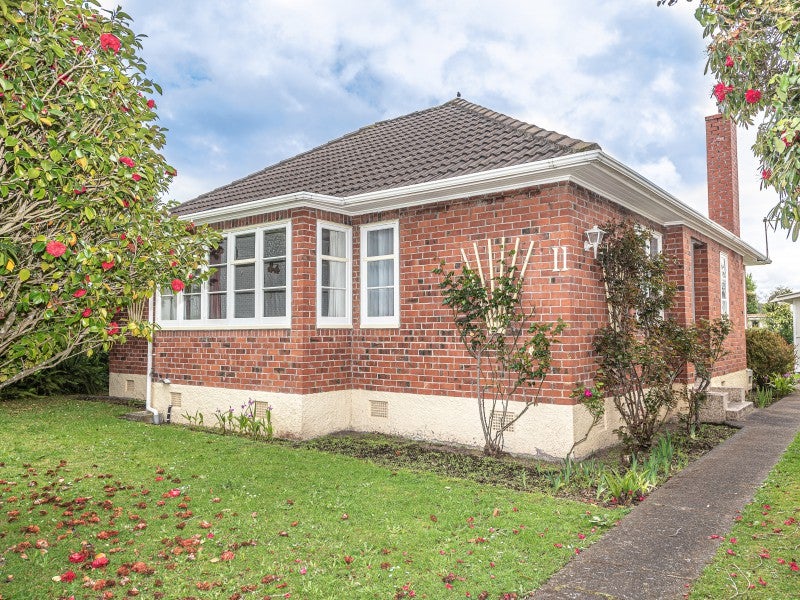 11 Maketu Street, Whanganui East, Whanganui - Carousel 1