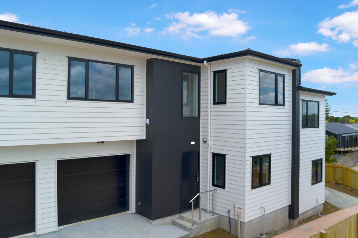 21B Parker Avenue, New Lynn, Auckland - Carousel 22