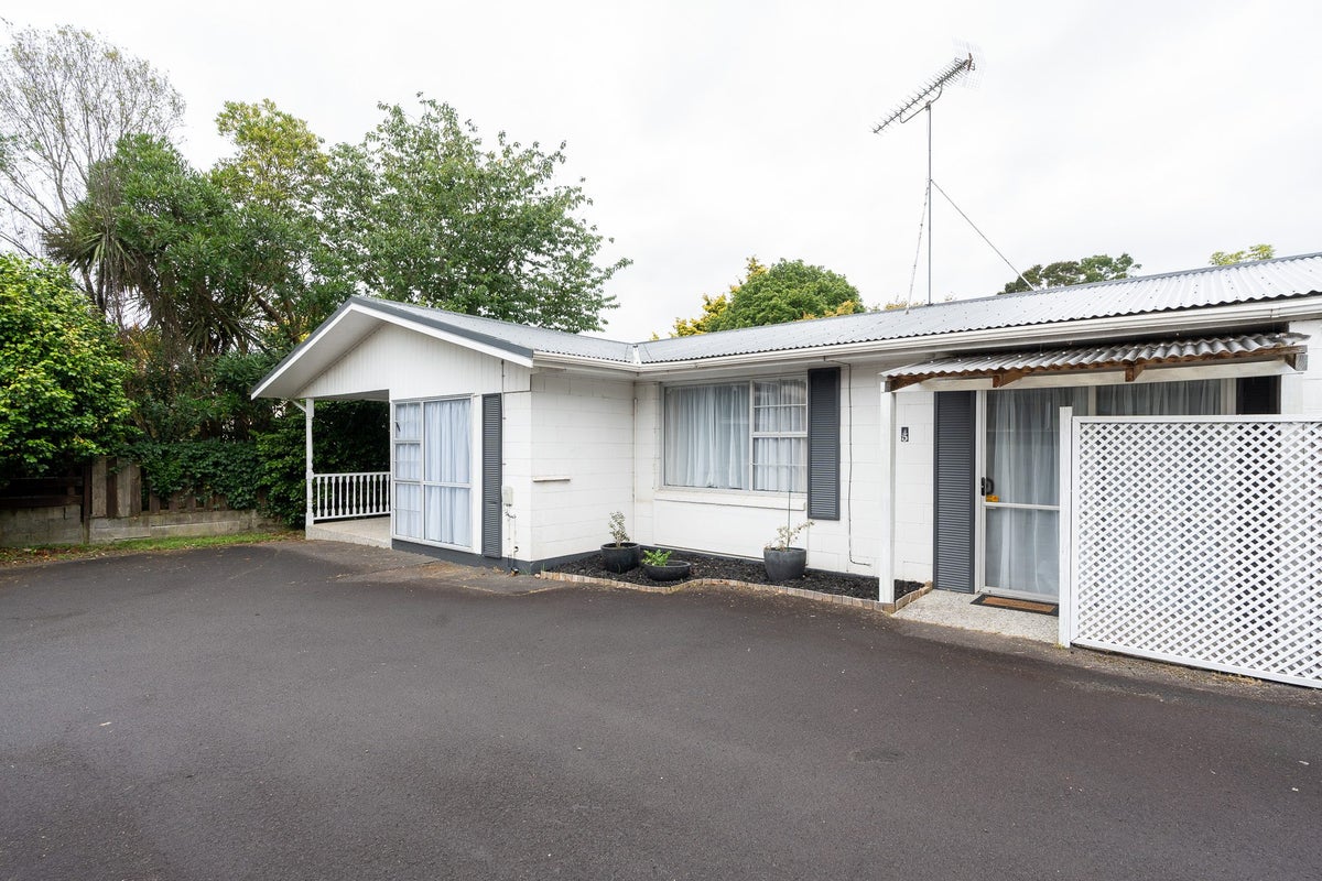 5 Dawn Rise, Glenview, Hamilton - Carousel 2