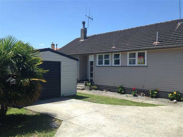 1068 Heaphy Terrace, Fairfield, Hamilton - Carousel 2