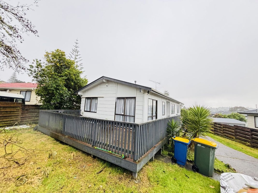 19 Coey Place, Glen Eden, Auckland - Carousel 1