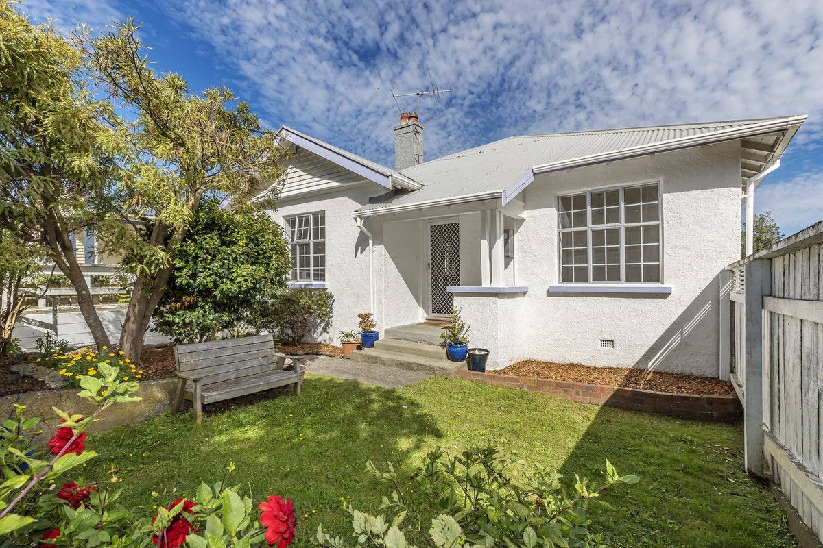 44 Monorgan Road, Strathmore Park, Wellington - Carousel 1