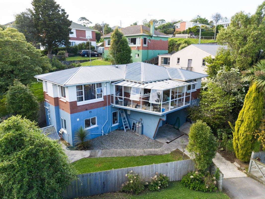 44 Larnach Road, Waverley, Dunedin - Carousel 1