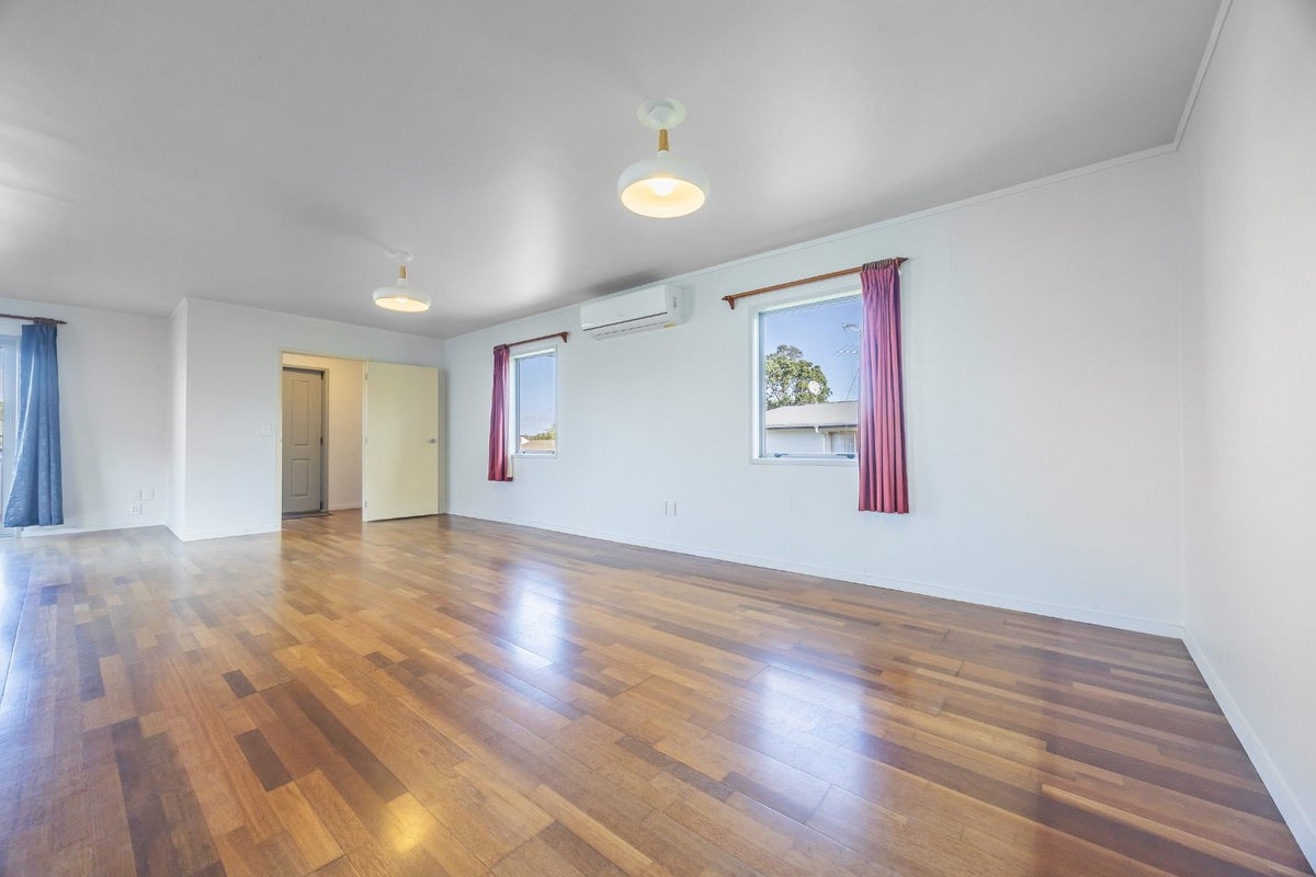 64 Grand Drive, Remuera, Auckland - Carousel 2