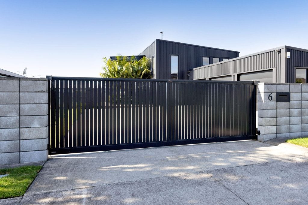 6 Hawetaone Street, Bell Block, New Plymouth - Carousel 38