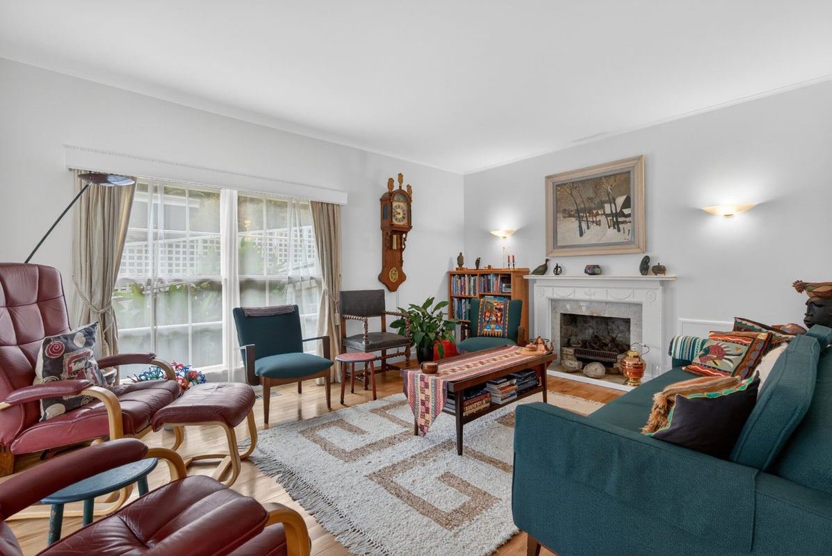 23 Walter Road, Lowry Bay, Lower Hutt - Carousel 2