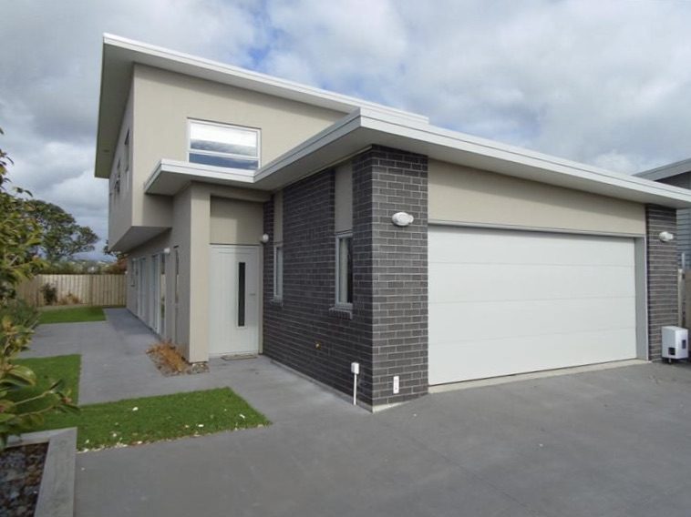 6 Chatswood Grove, Fitzroy, New Plymouth - Carousel 1