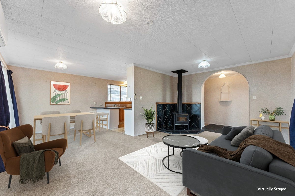 10 Meadowbrook Drive, Cloverlea, Palmerston North - Carousel 1