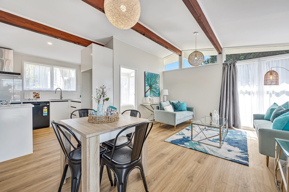 29 Leaver Place, Weymouth, Auckland - Carousel 2