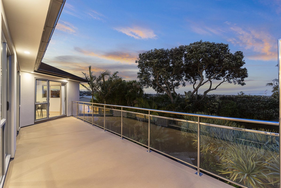 39A Kowhai Road, Mairangi Bay, Auckland - Carousel 2