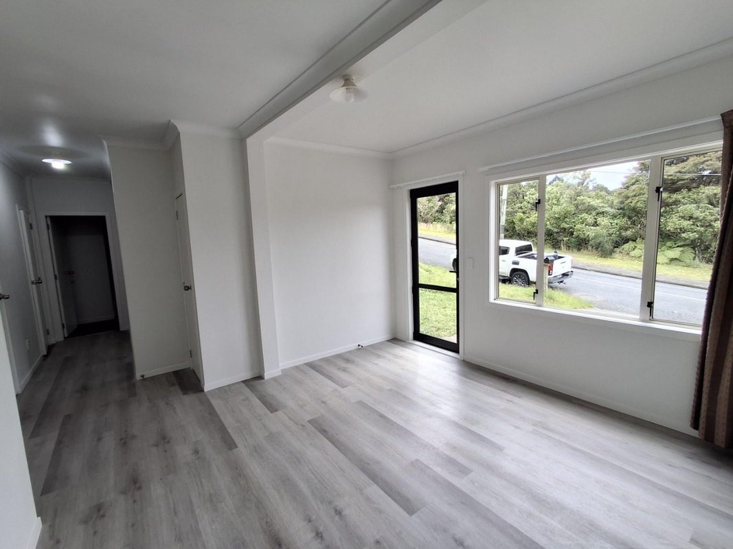 71 Logie Street, Stokes Valley, Lower Hutt - Carousel 2