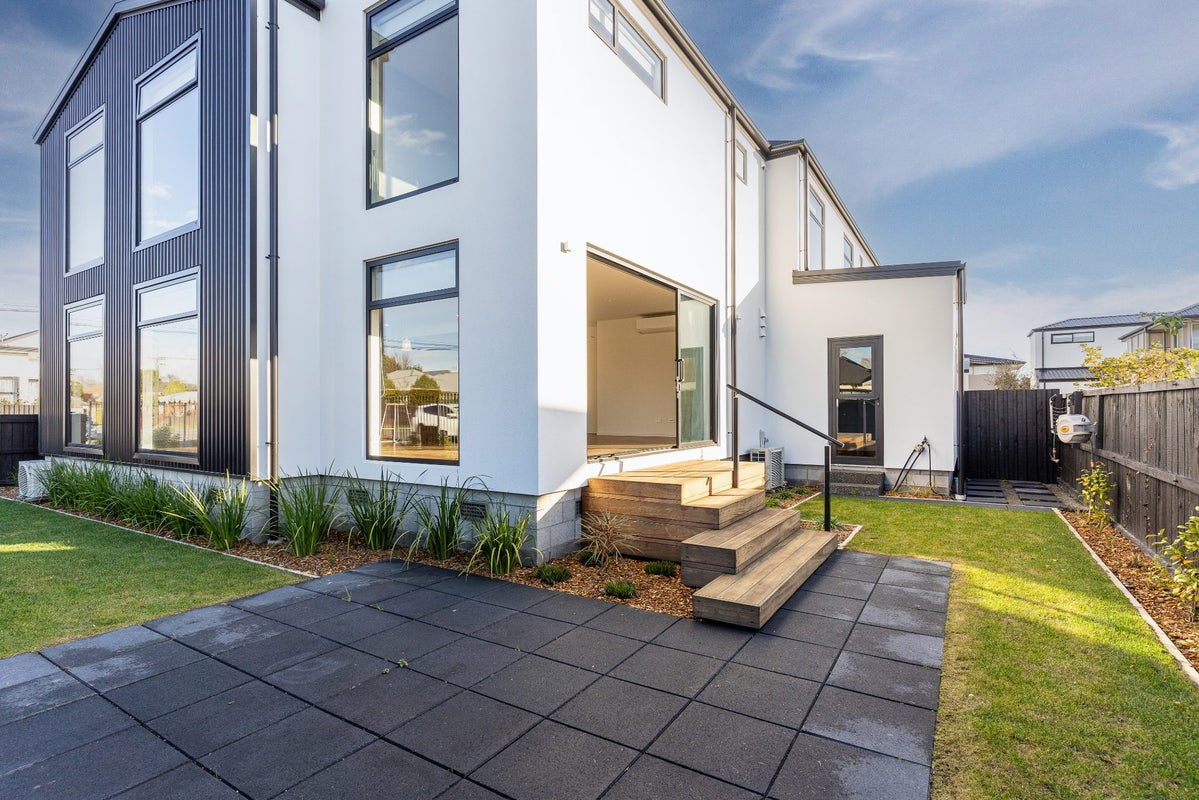 47 Canon Street, St Albans, Christchurch - Carousel 2