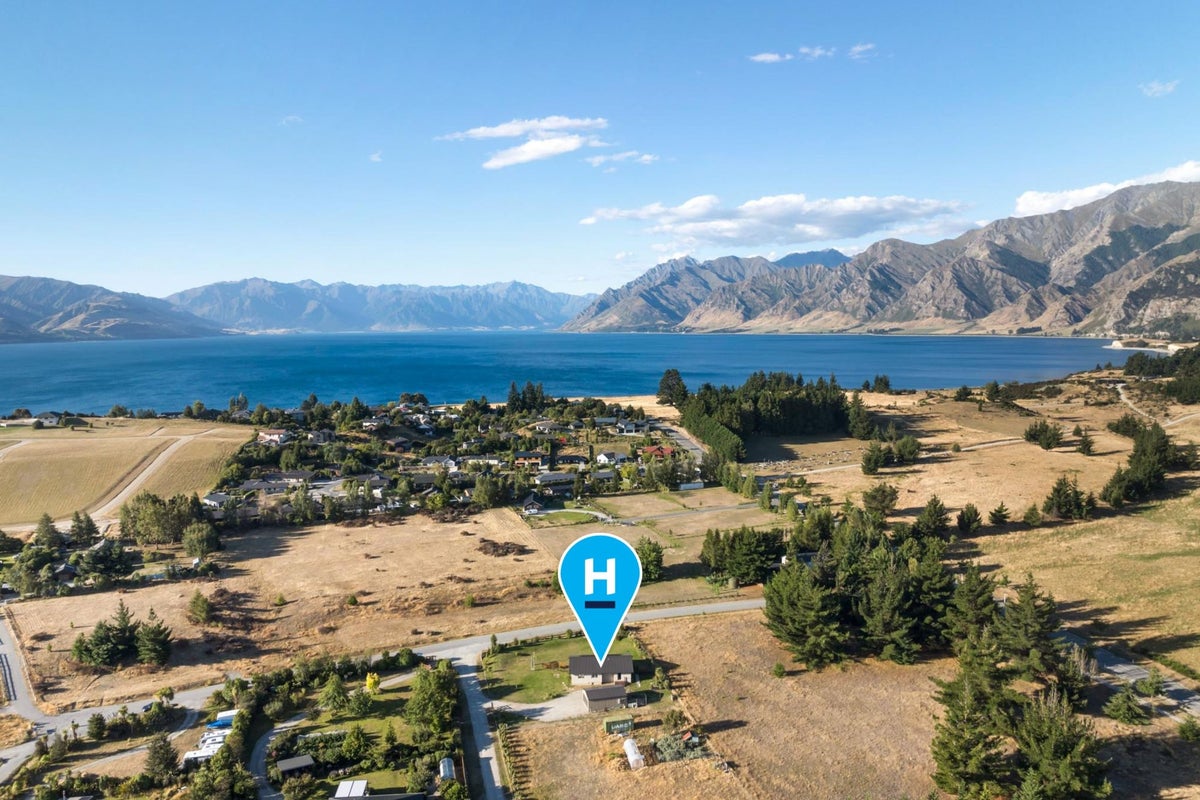 17 Lichen Lane, Wanaka - Carousel 2