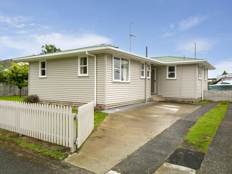 39 Hinerangi Street, Turangi - Carousel 18