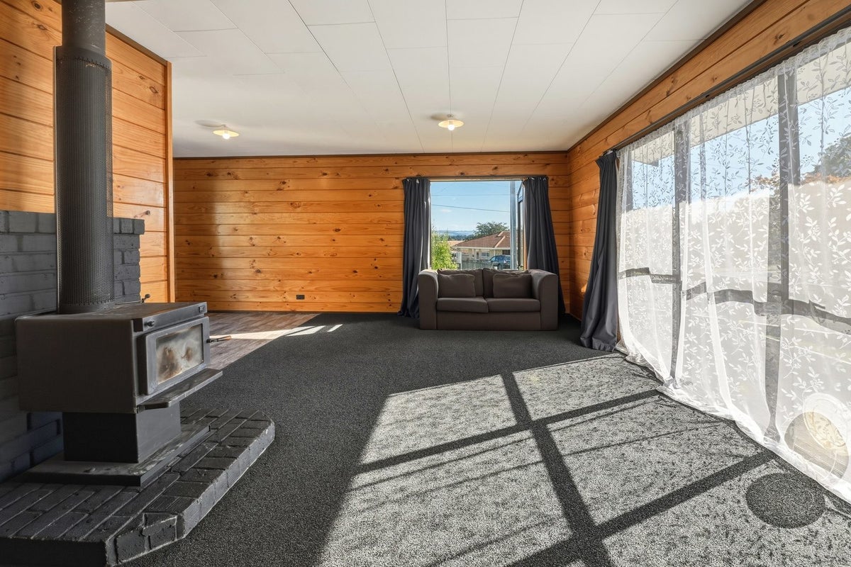 34B Basley Road, Owhata, Rotorua - Carousel 2