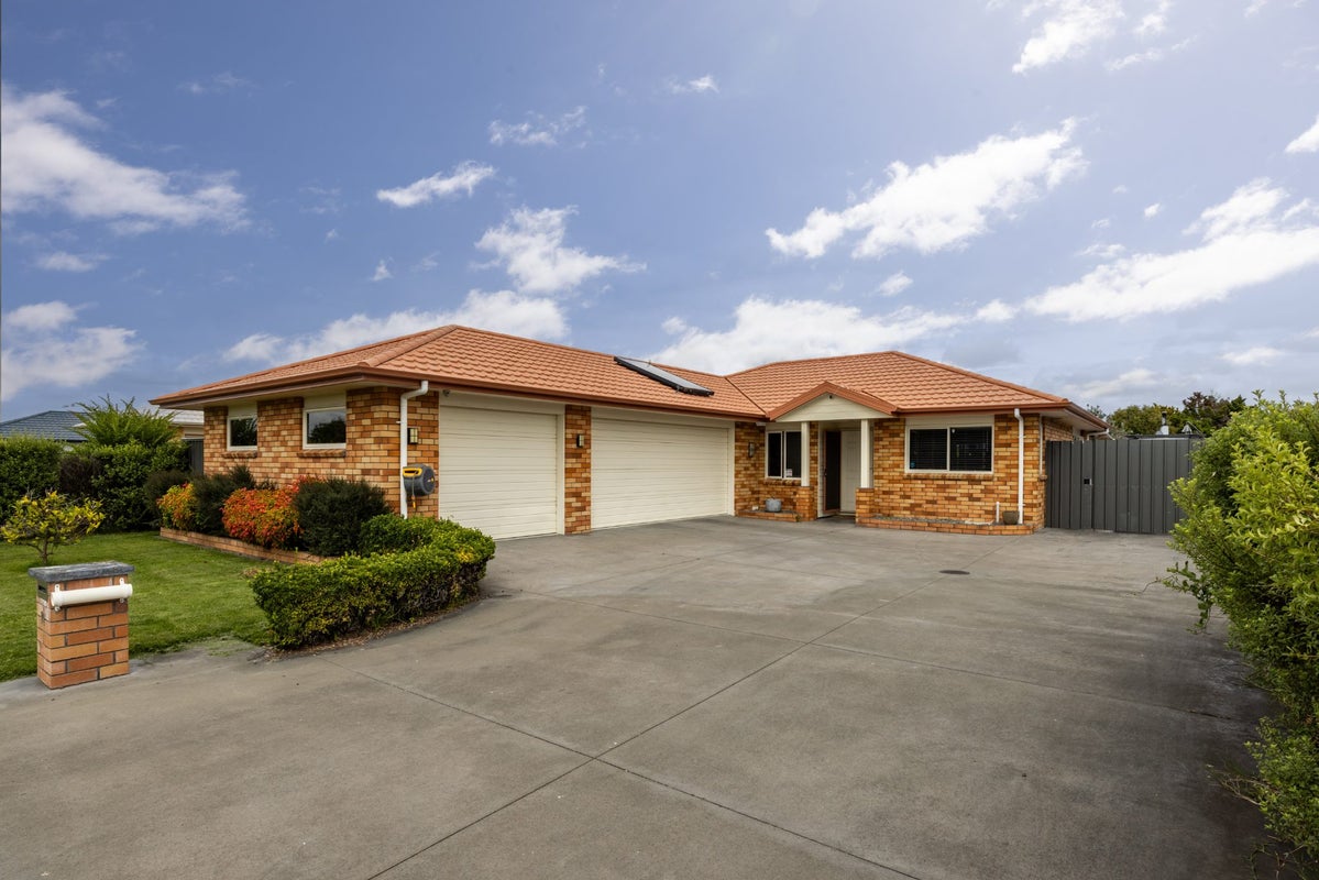14 McNaughton Place, Onekawa, Napier - Carousel 1