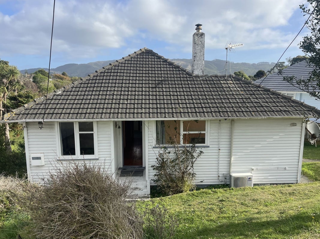 20 Stevens Crescent, Ranui, Porirua - Carousel 1