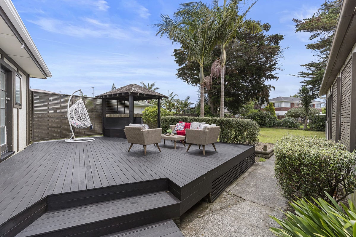 26 Second View Avenue, Beachlands, Auckland - Carousel 2