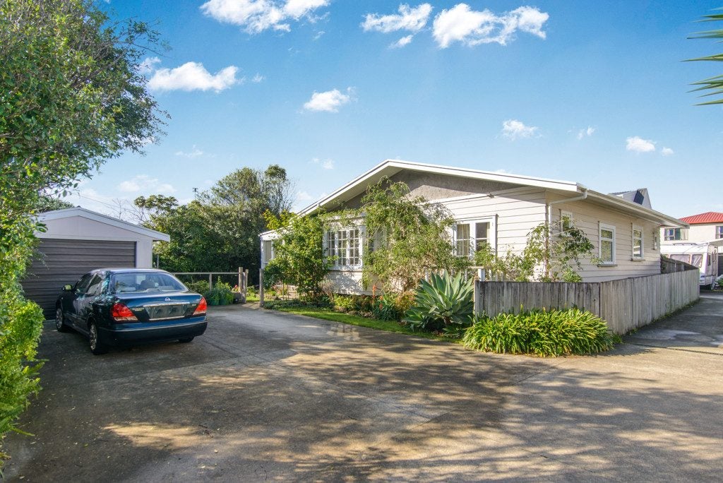 1/16 Northcote Road, Takapuna, Auckland - Carousel 1
