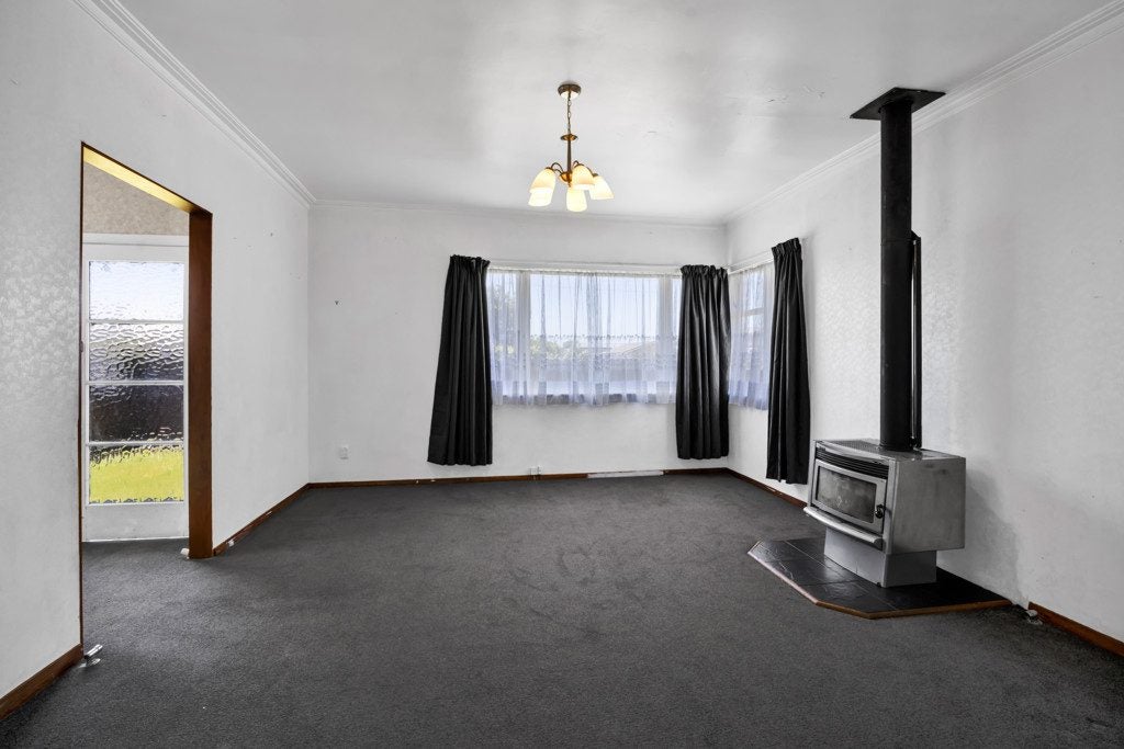 20 Mclean Street, Hawera - Carousel 2