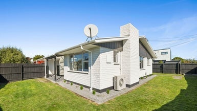 1/56 Matlock Street, Woolston, Christchurch - Carousel 1